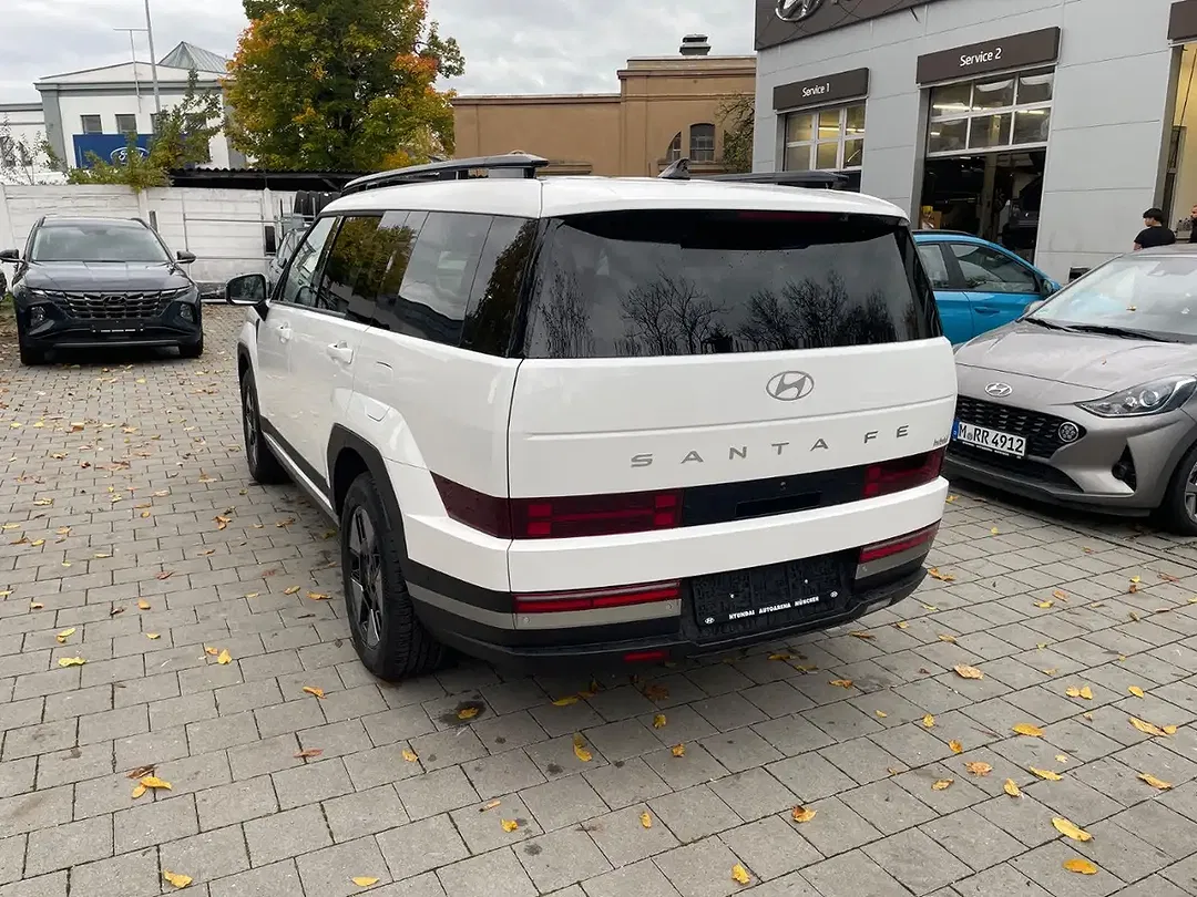 Hyundai SANTA FE - Thumbnail 6