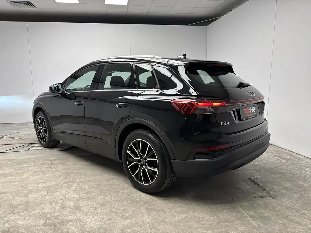 Audi Q4 e-tron - Thumbnail 3
