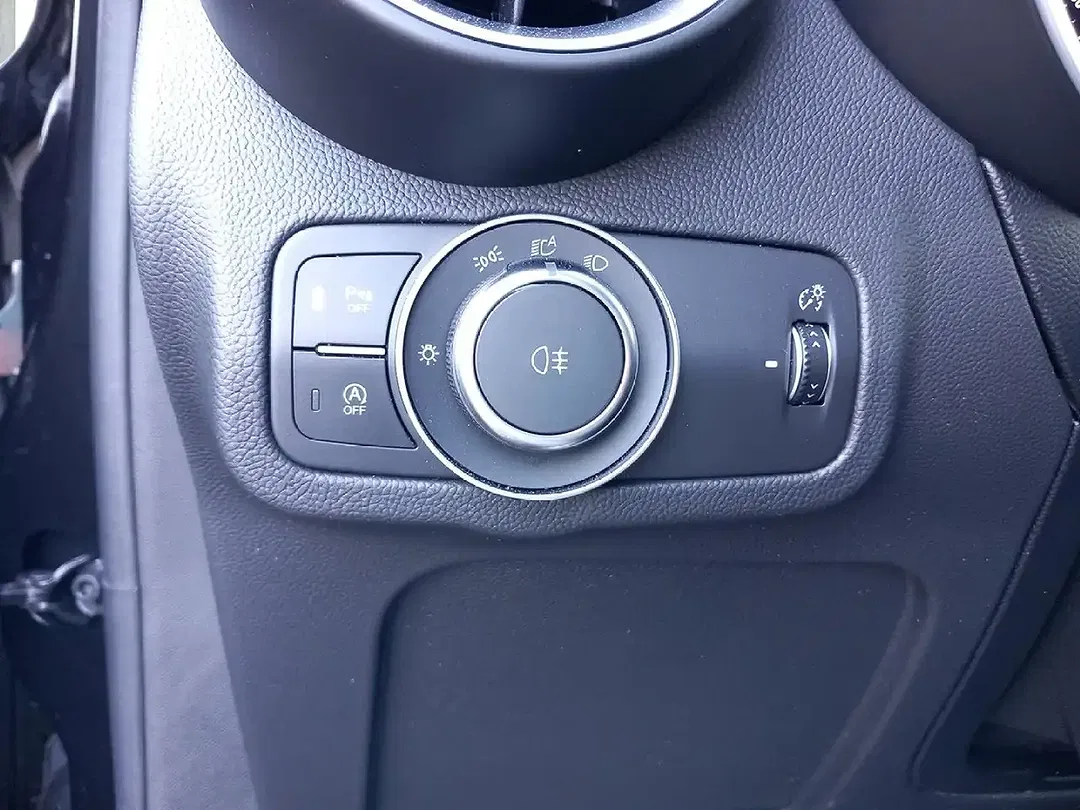 Alfa Romeo Stelvio - Thumbnail 15