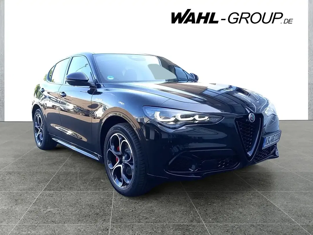 Alfa Romeo Stelvio - Thumbnail 3