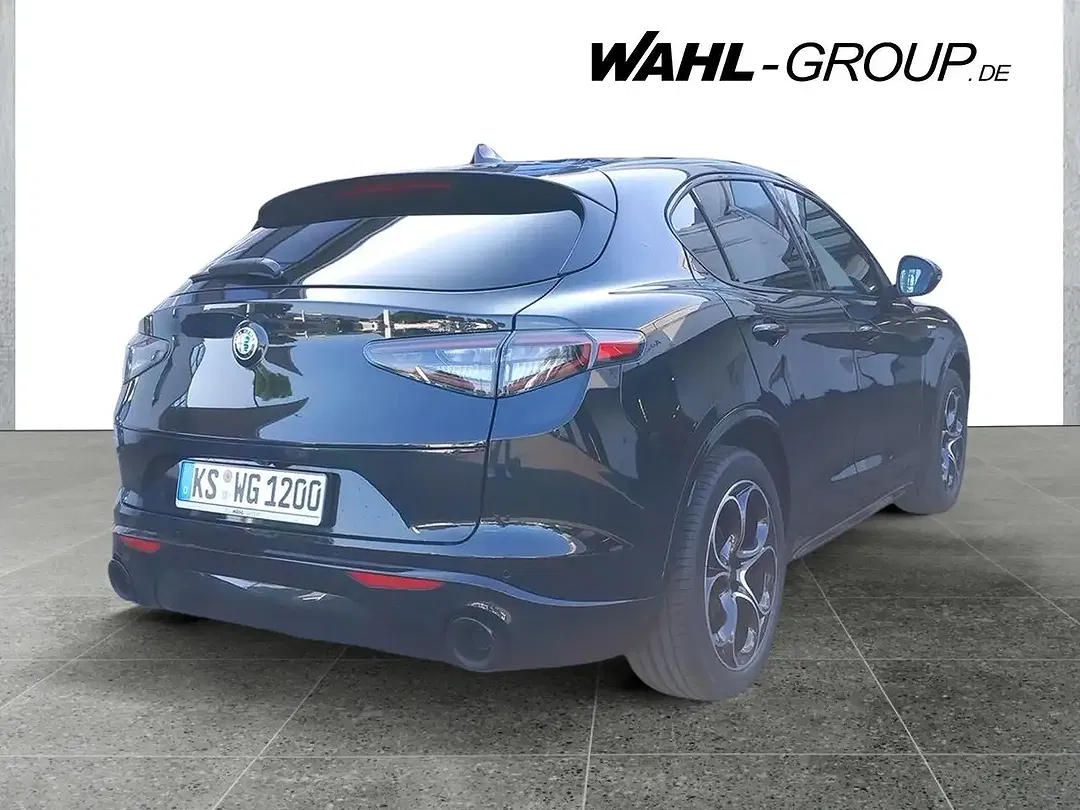 Alfa Romeo Stelvio - Thumbnail 5