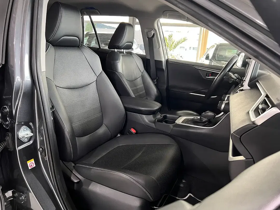 Toyota RAV 4 - Thumbnail 18