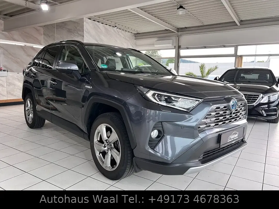 Toyota RAV 4 - Thumbnail 3