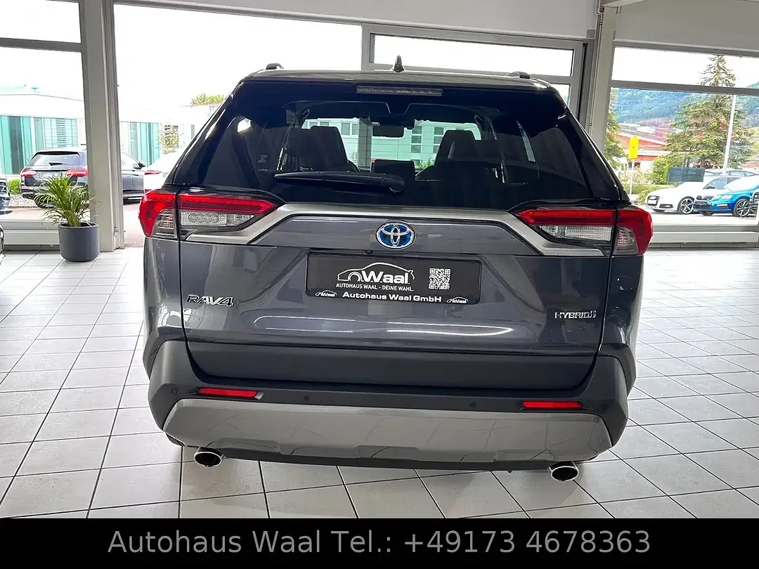 Toyota RAV 4 - Thumbnail 5