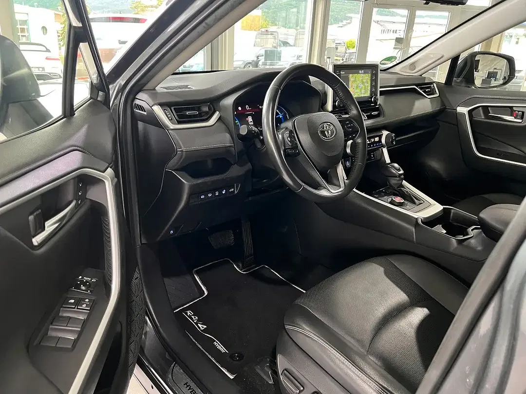Toyota RAV 4 - Thumbnail 9