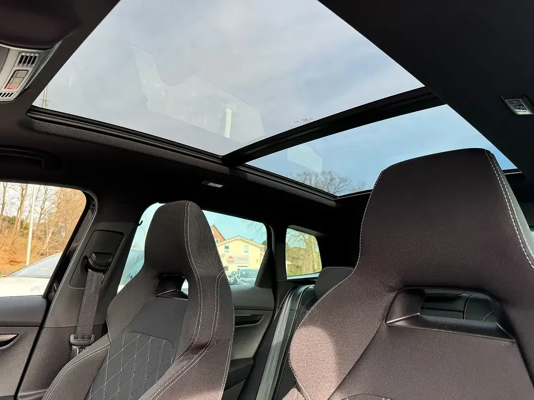 Skoda Karoq - Thumbnail 11
