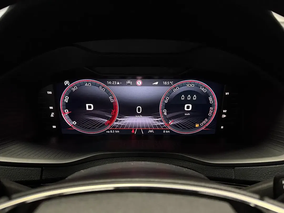 Skoda Karoq - Thumbnail 13