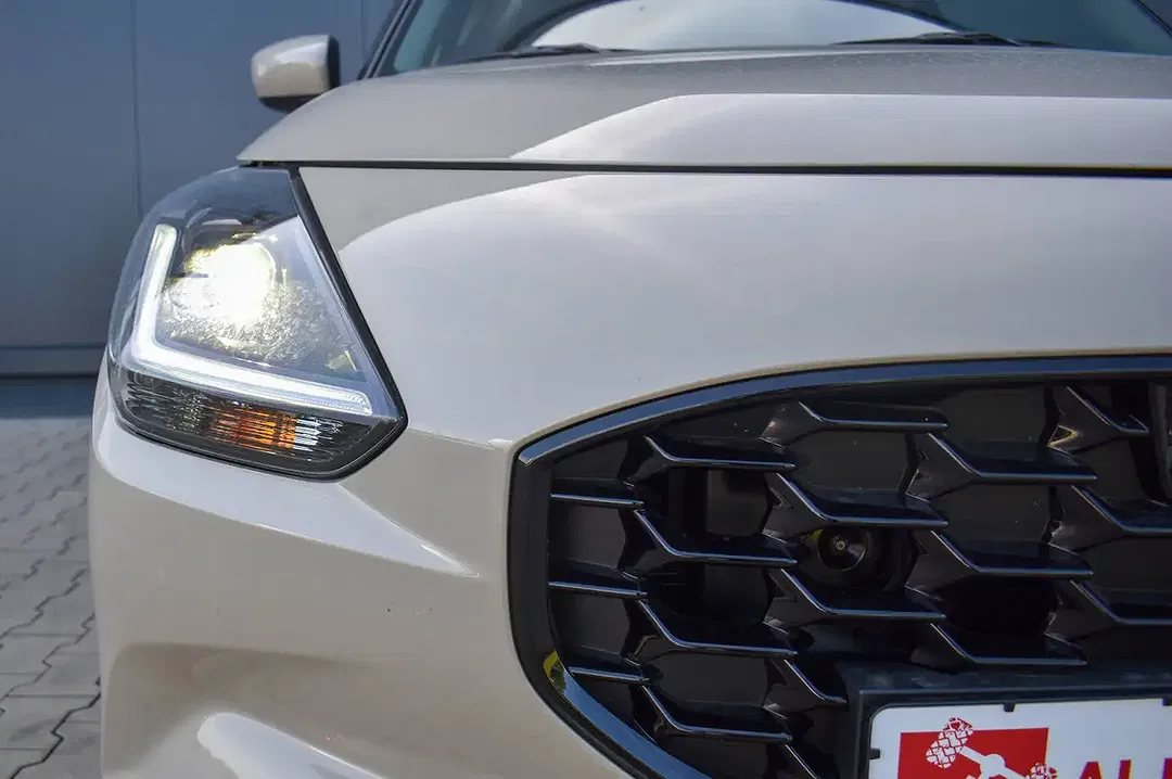 Suzuki Swift - Thumbnail 6