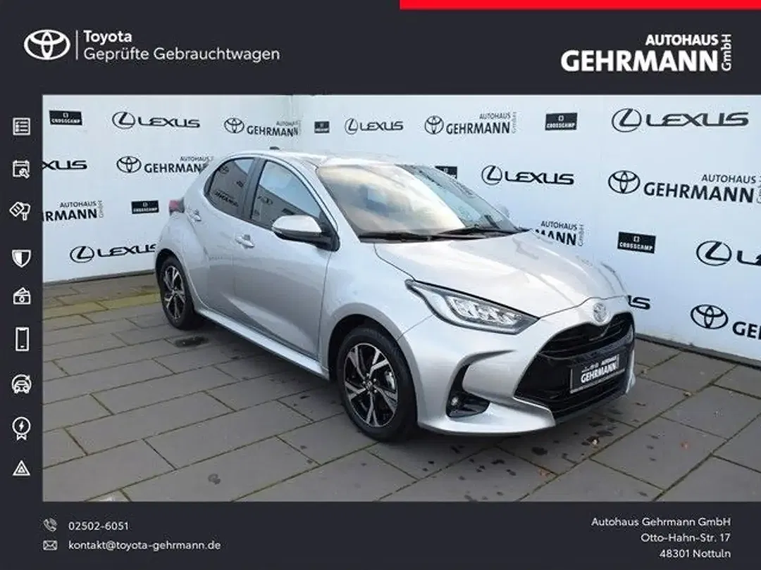Toyota Yaris - Thumbnail 1