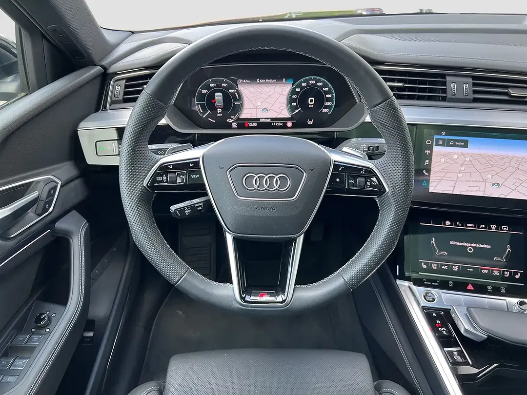 Audi e-tron - Thumbnail 12