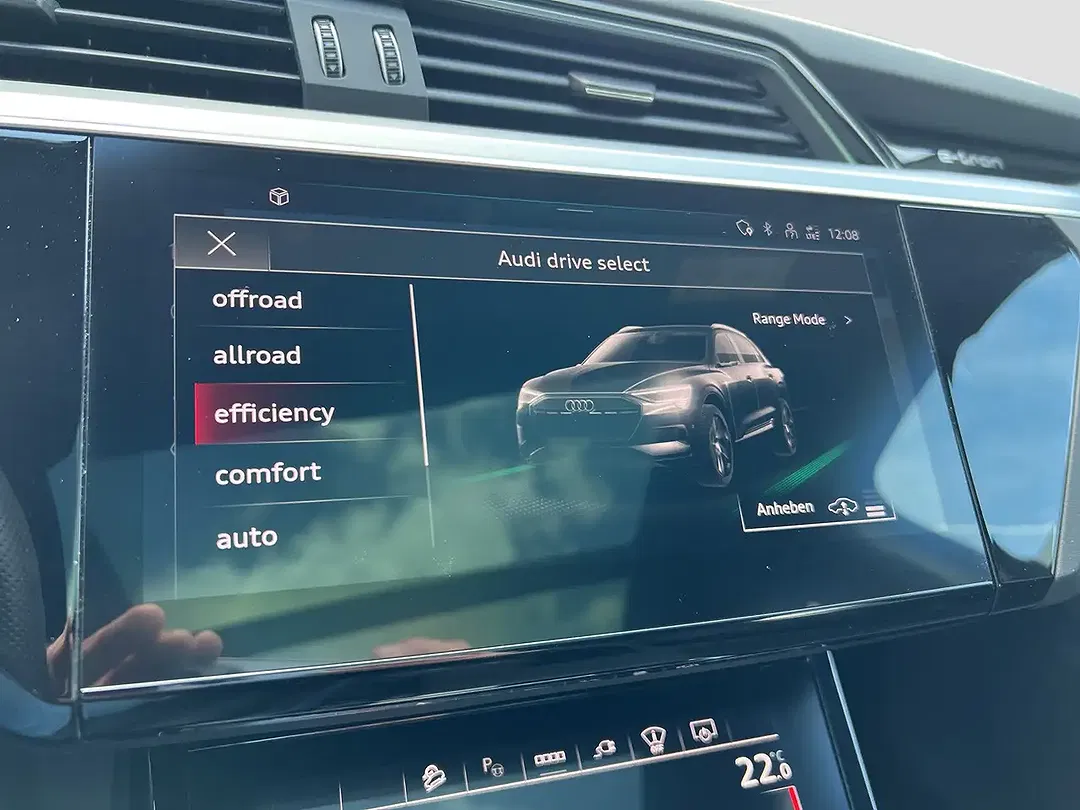 Audi e-tron - Thumbnail 14