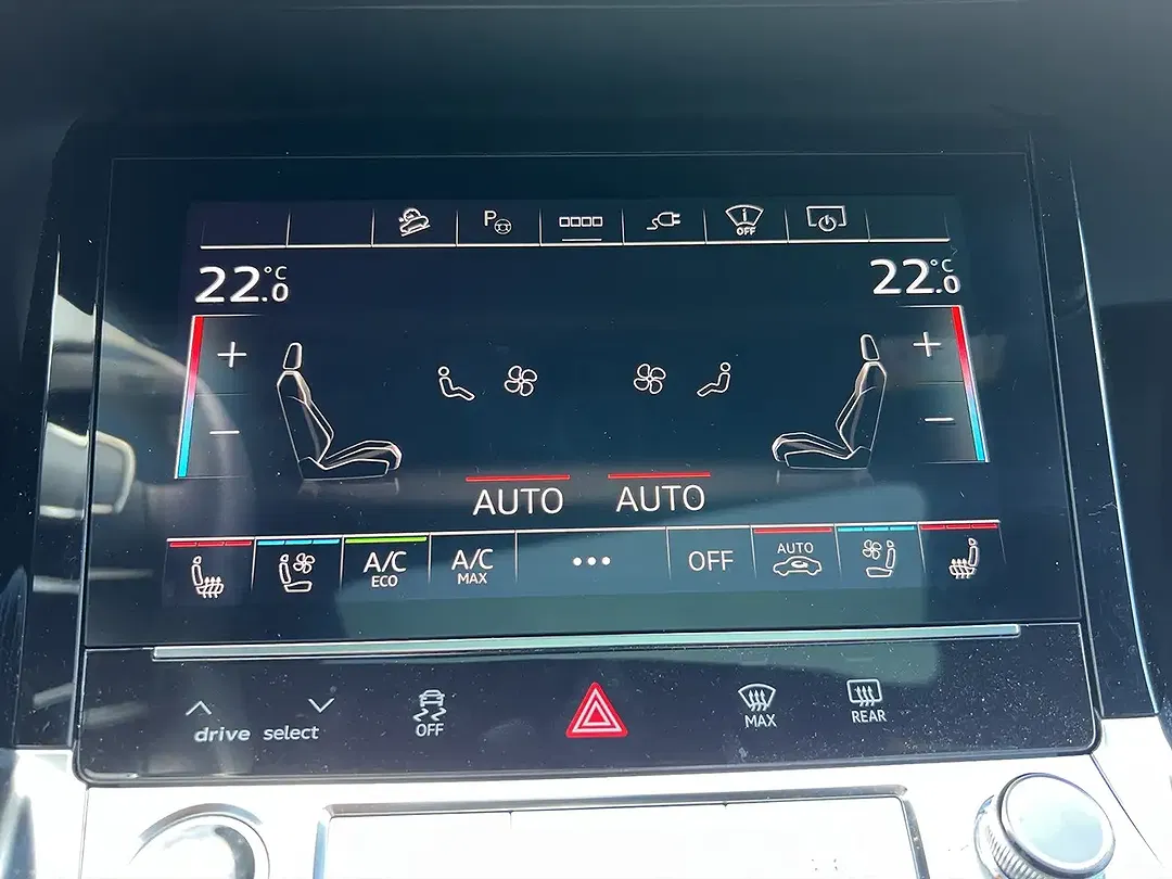 Audi e-tron - Thumbnail 17