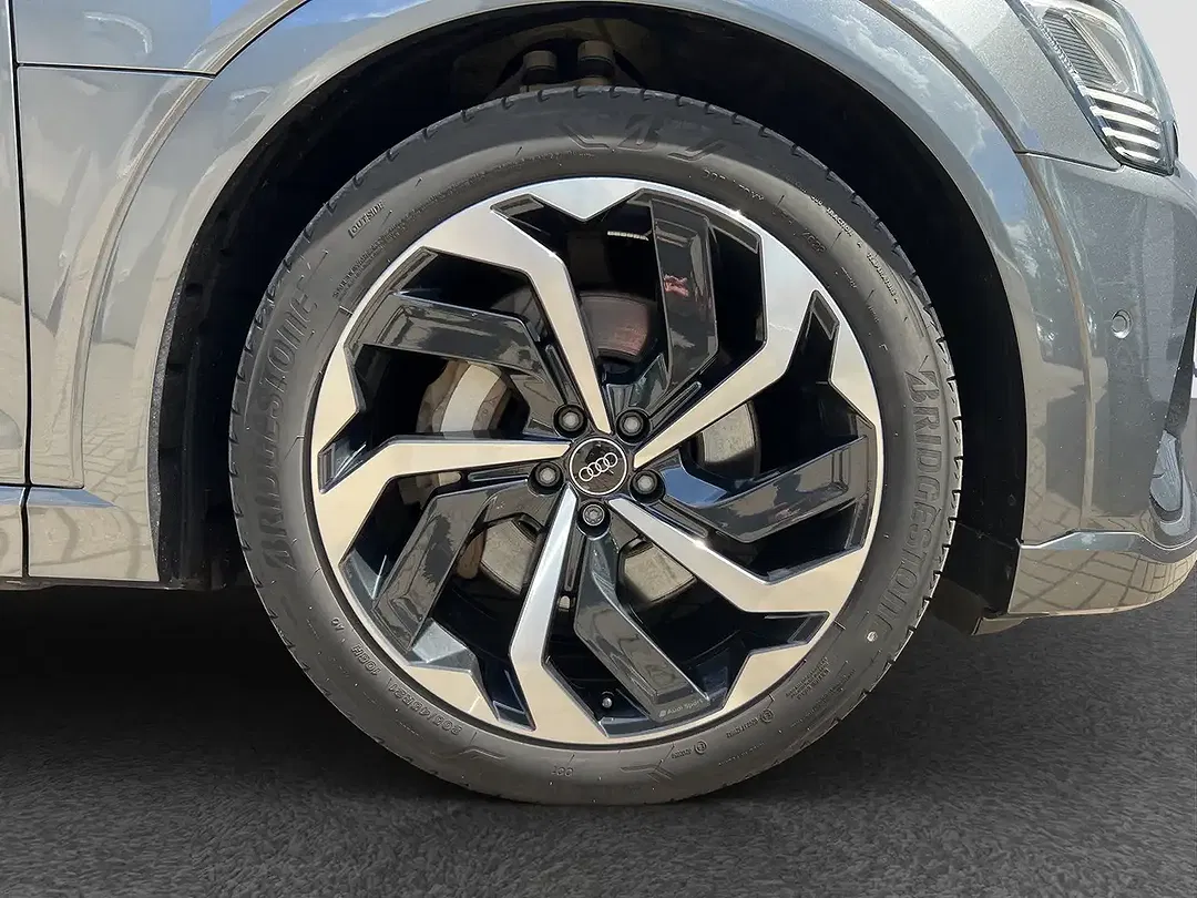 Audi e-tron - Thumbnail 25