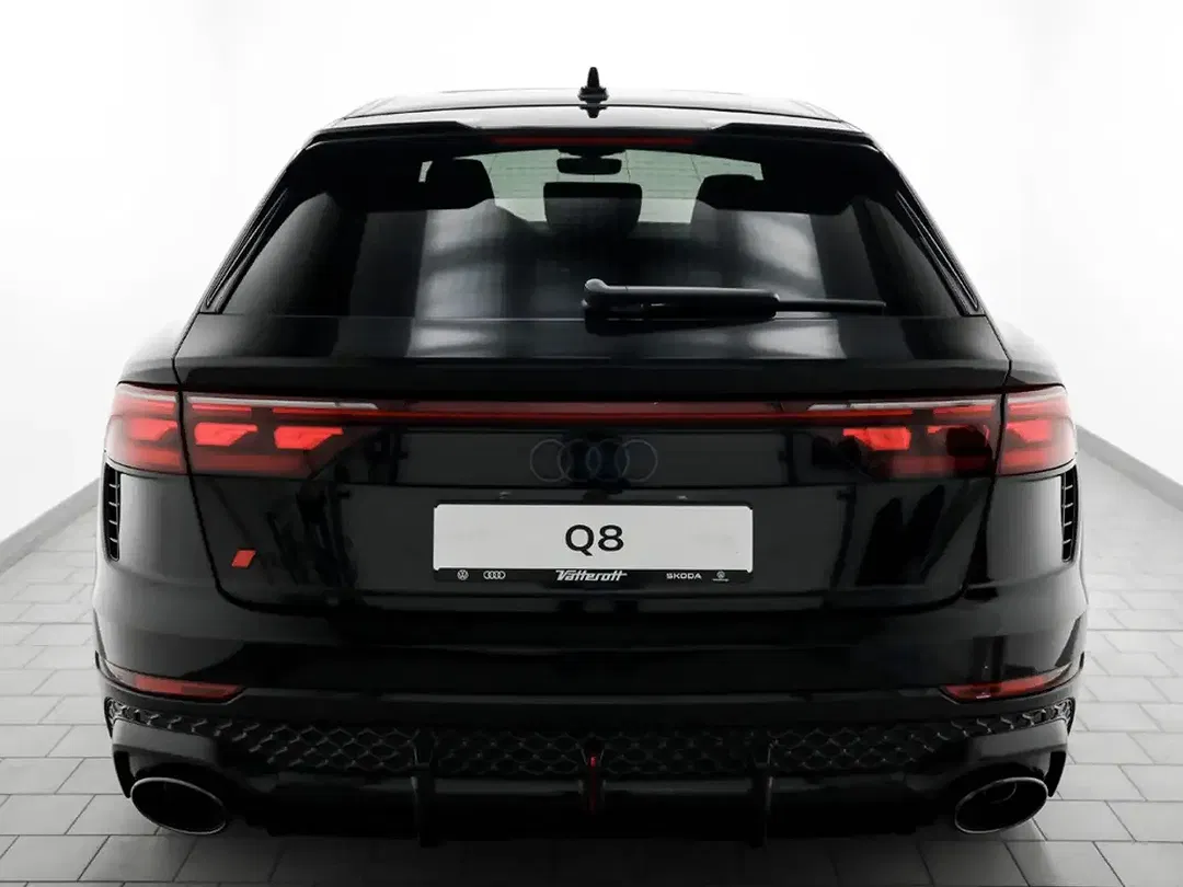 Audi RS Q8 - Thumbnail 5
