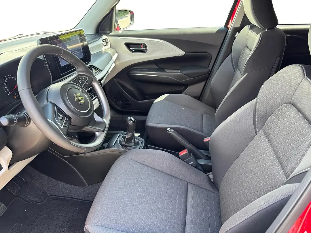 Suzuki Swift - Thumbnail 10