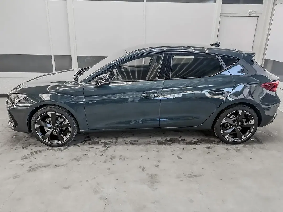 CUPRA Leon - Thumbnail 3