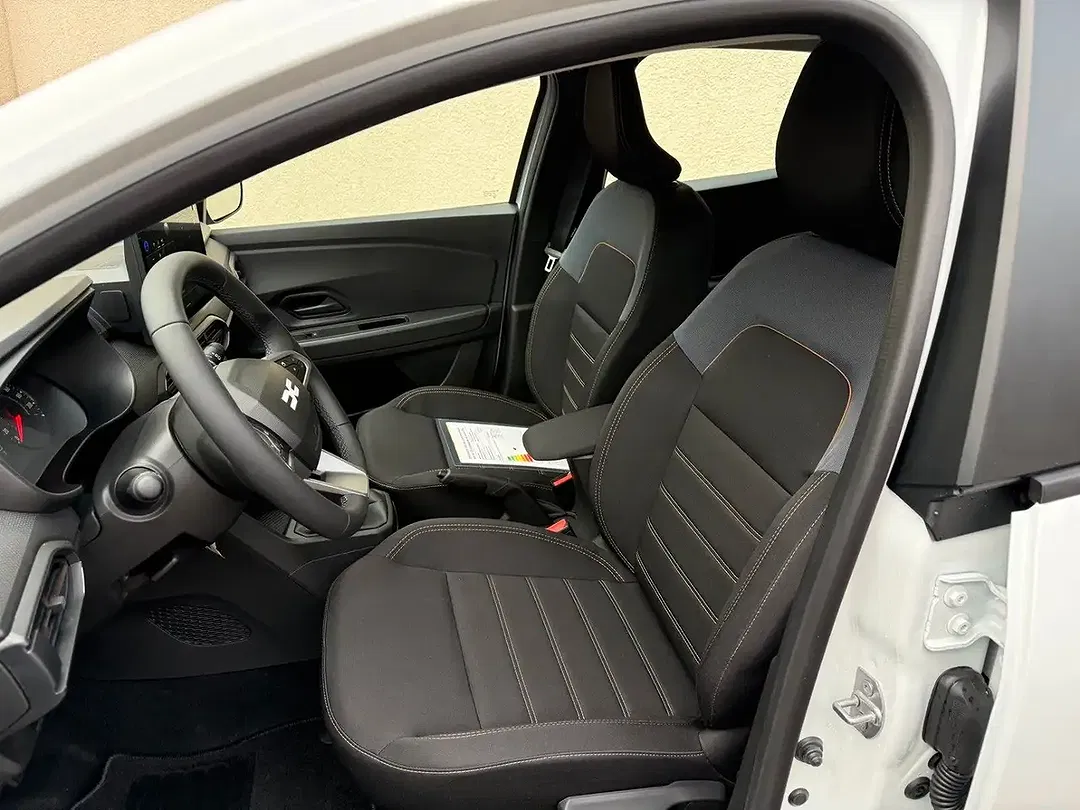 Dacia Sandero - Thumbnail 7