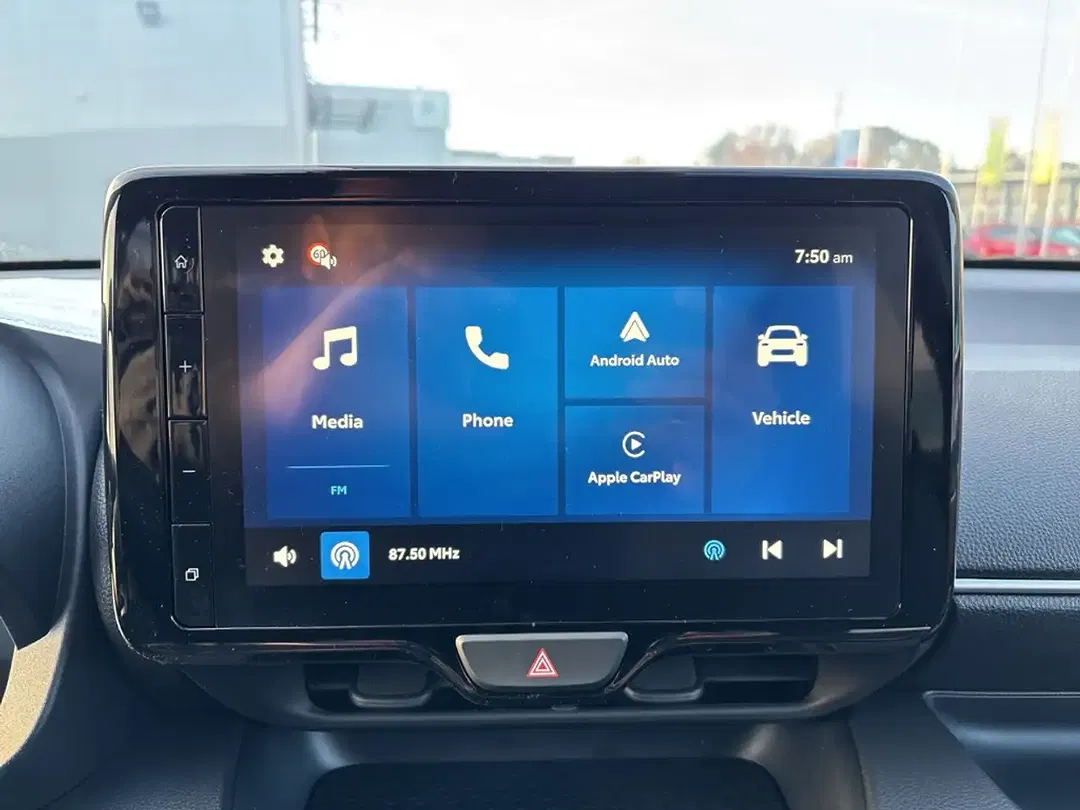 Toyota Yaris - Thumbnail 14