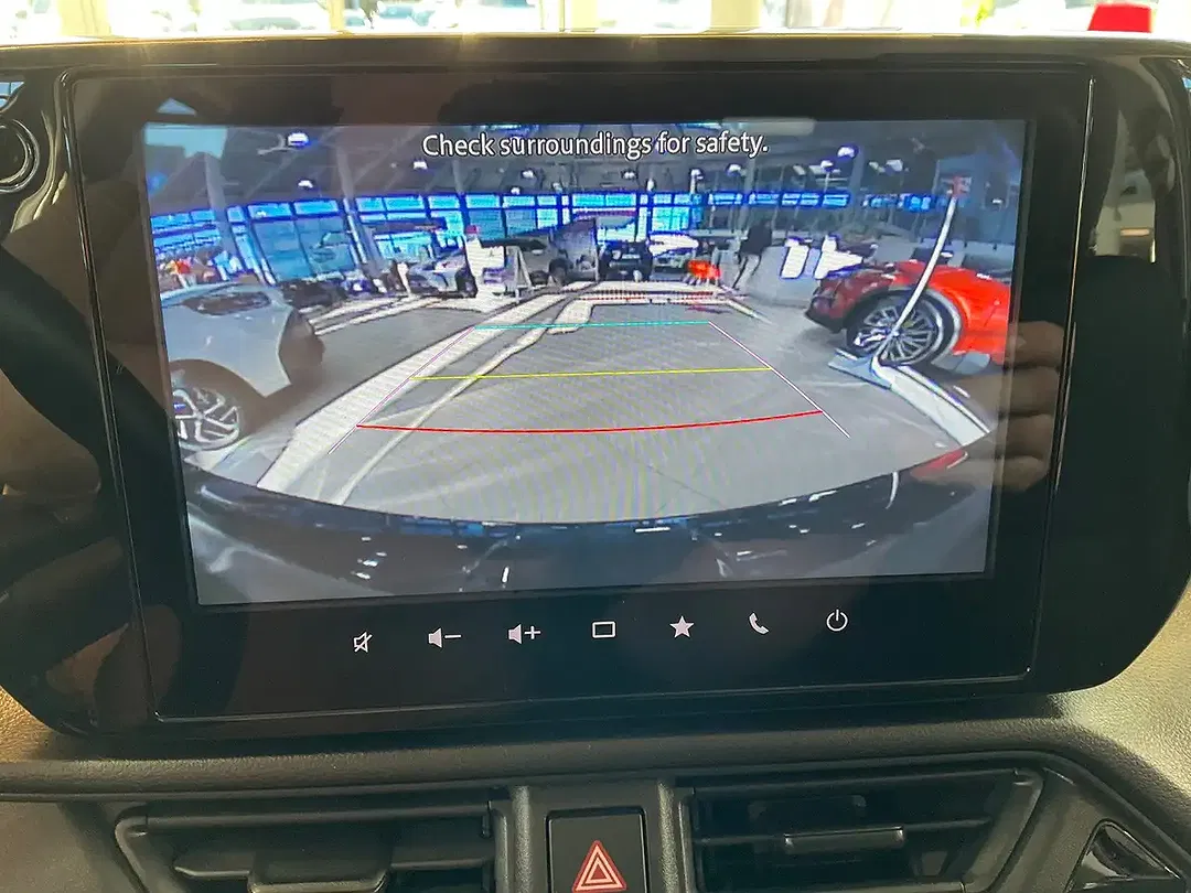 Suzuki Swift - Thumbnail 16