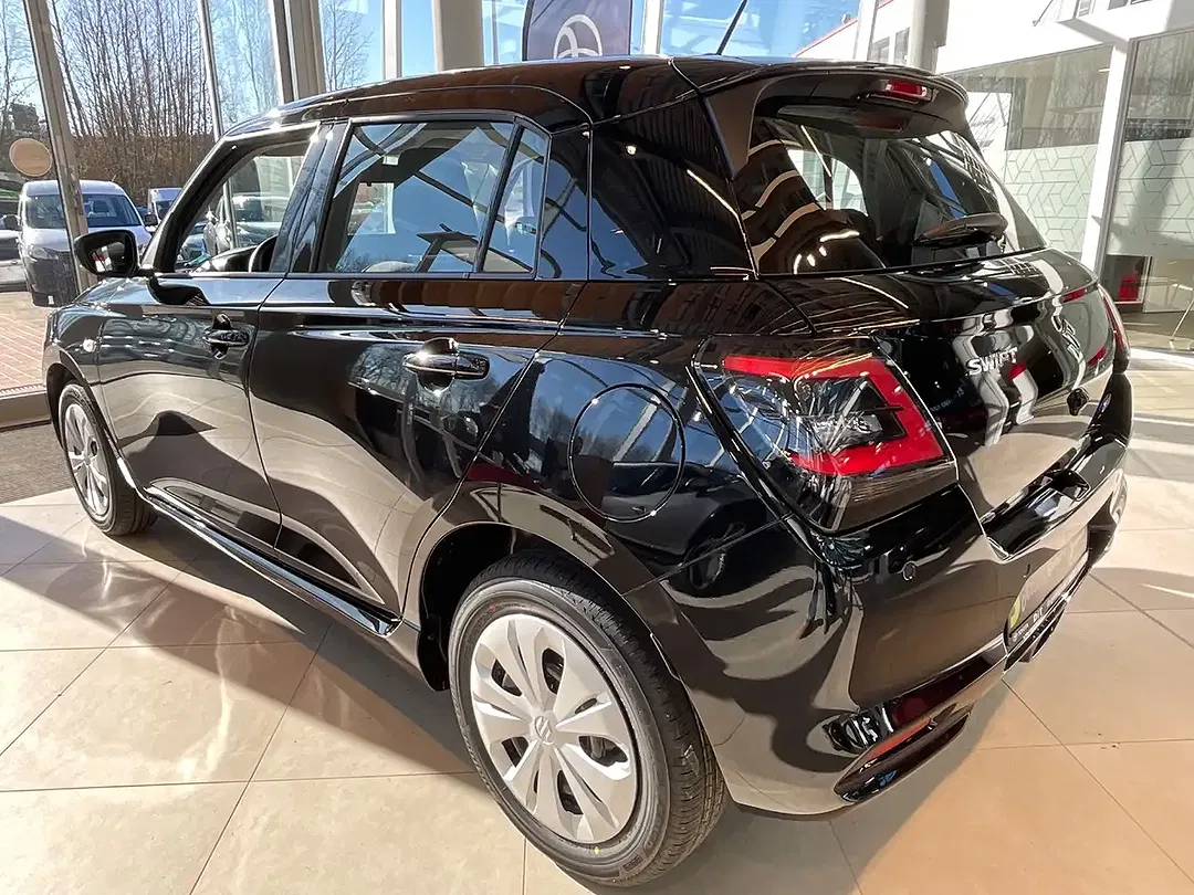 Suzuki Swift - Thumbnail 5