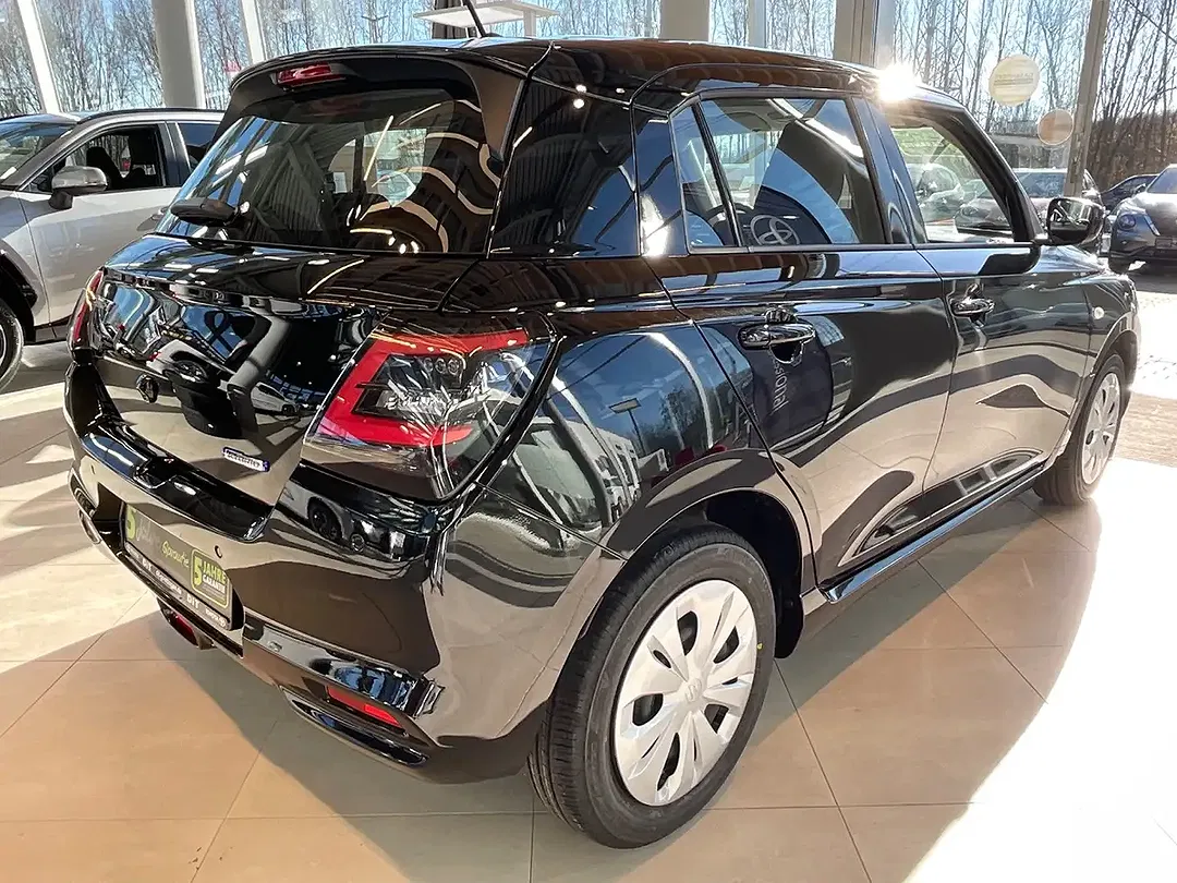 Suzuki Swift - Thumbnail 6