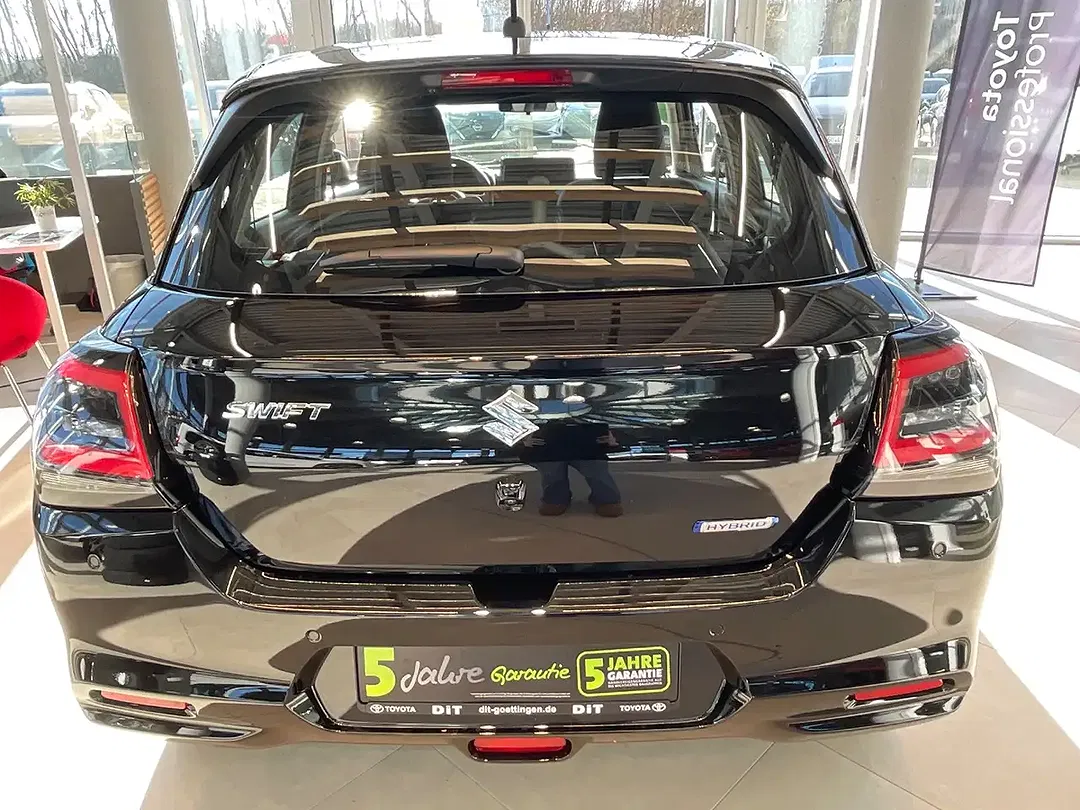Suzuki Swift - Thumbnail 7