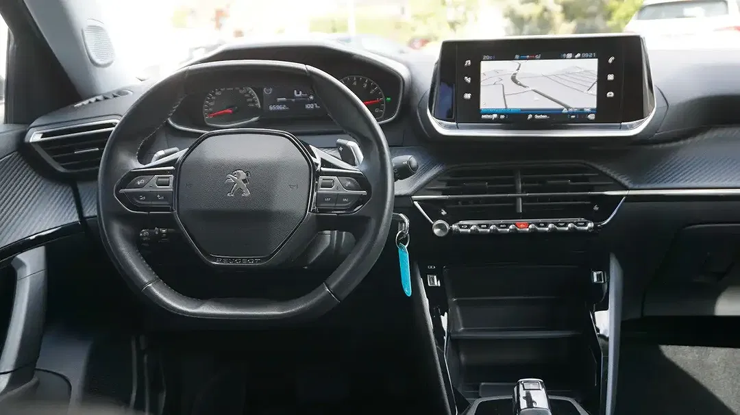 Peugeot 2008 - Thumbnail 10