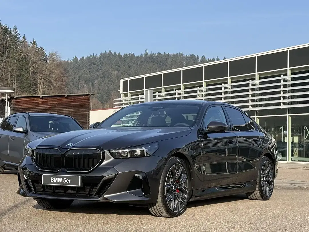 BMW 530 - Thumbnail 3