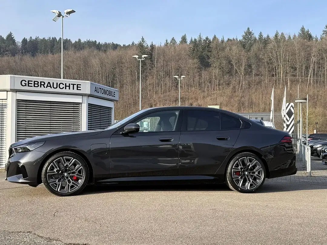 BMW 530 - Thumbnail 4