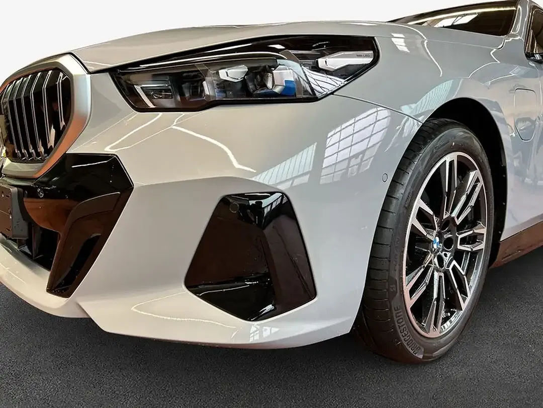 BMW 530 - Thumbnail 6