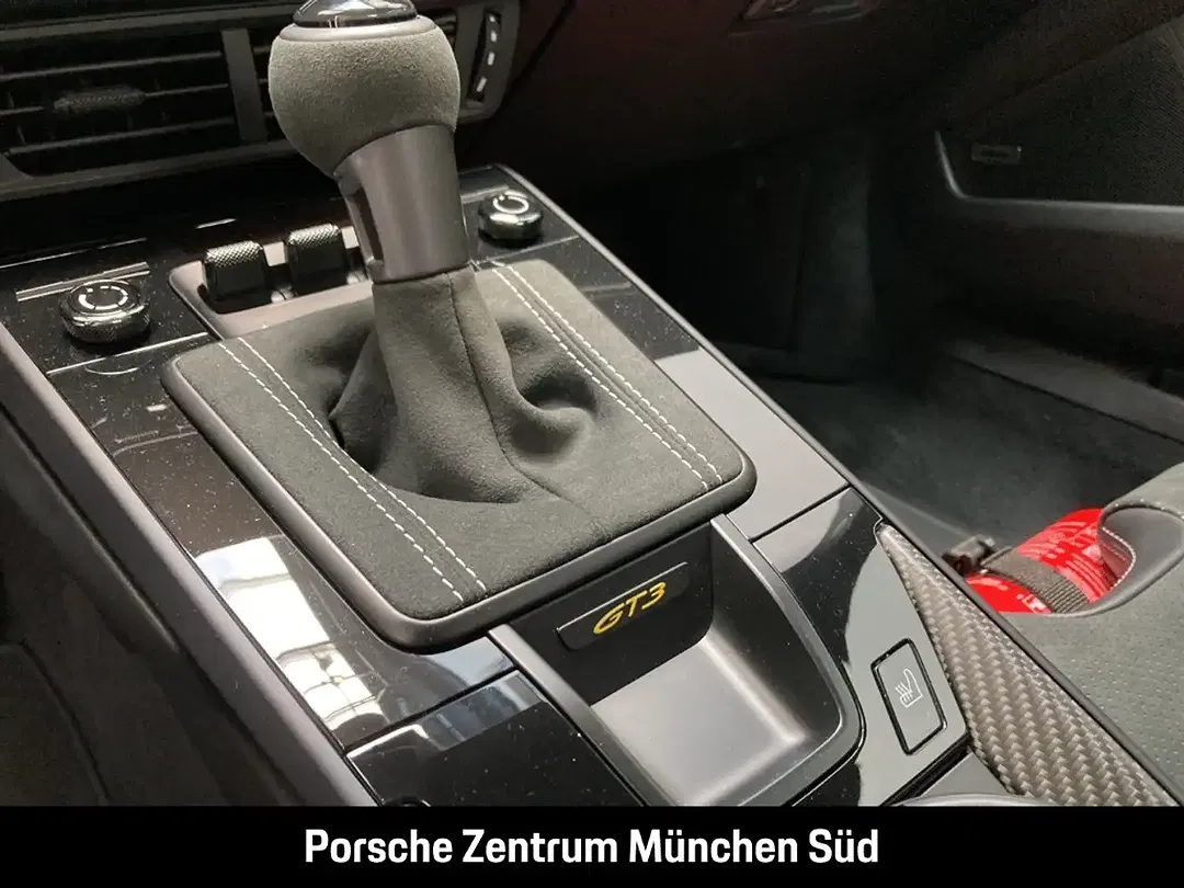 Porsche 992 - Thumbnail 10