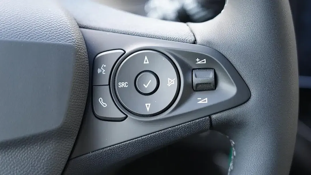 Opel Corsa - Thumbnail 9