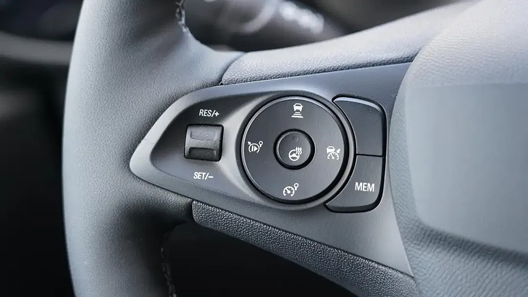 Opel Corsa - Thumbnail 8