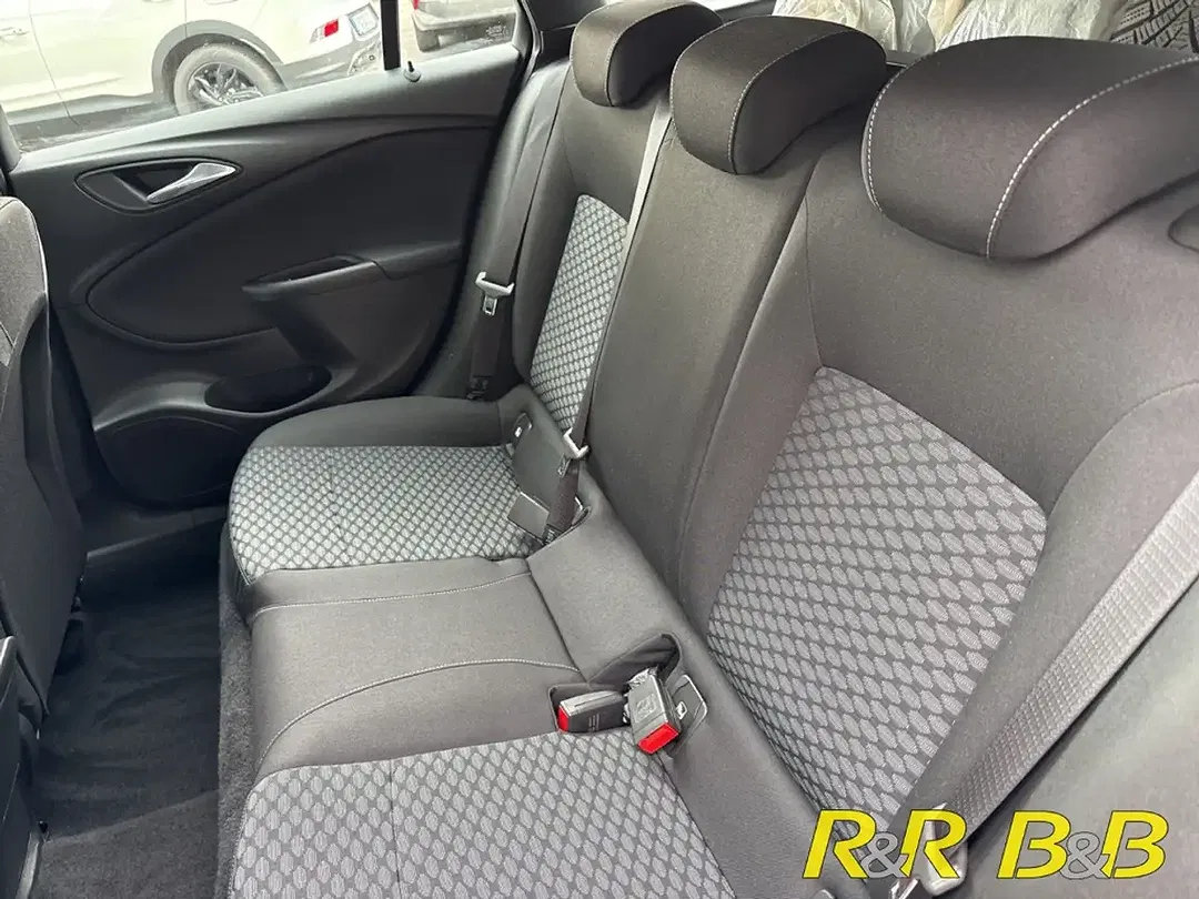 Opel Astra - Thumbnail 8