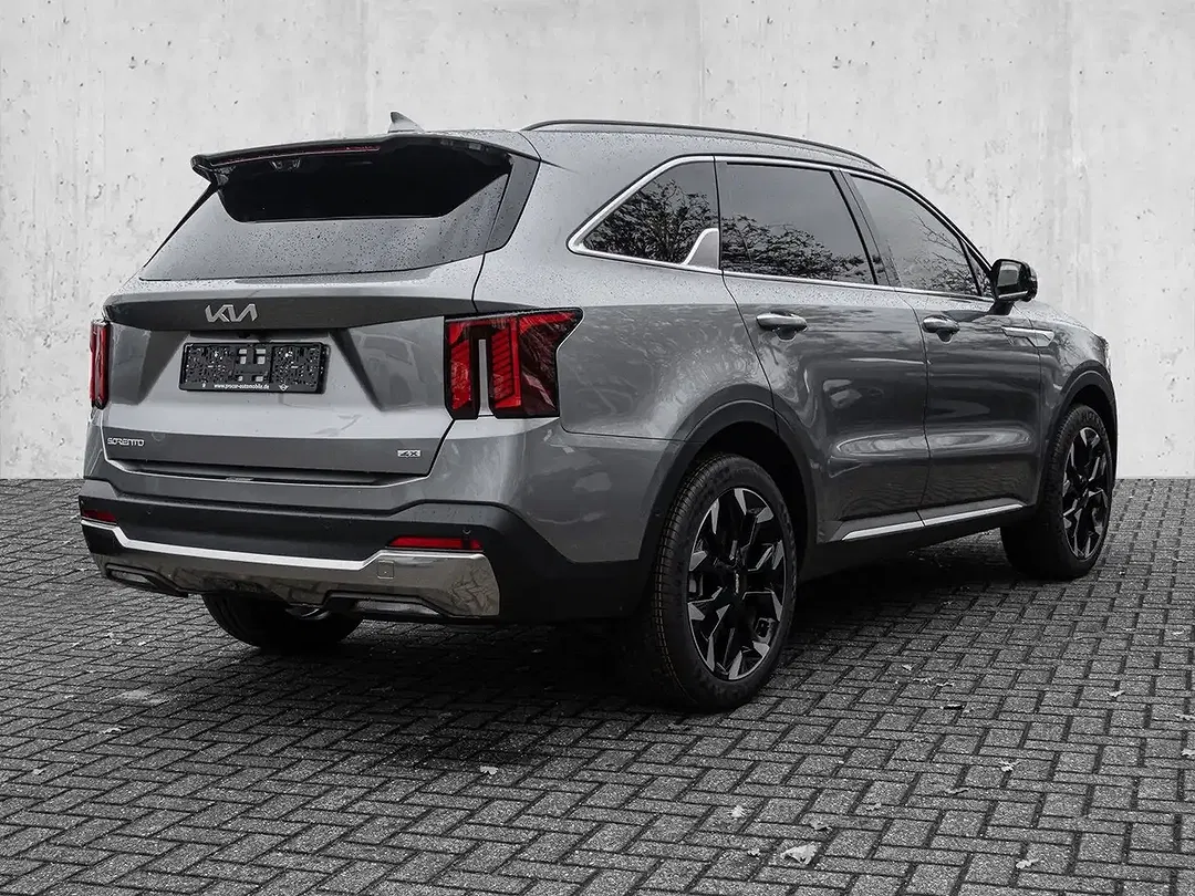 Kia Sorento - Thumbnail 2