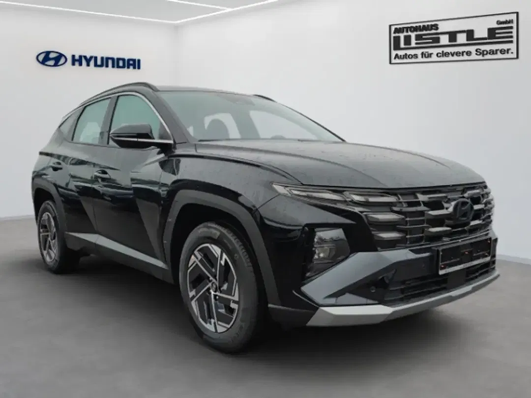 Hyundai TUCSON - Thumbnail 2