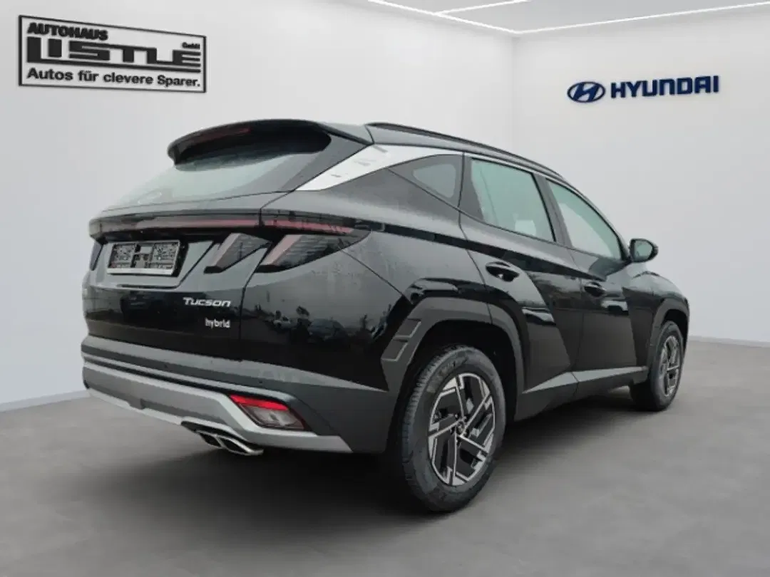 Hyundai TUCSON - Thumbnail 3
