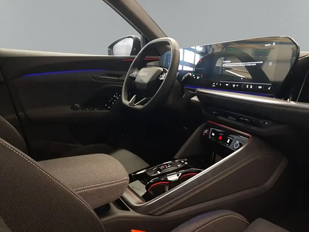 Audi Q5 - Thumbnail 11