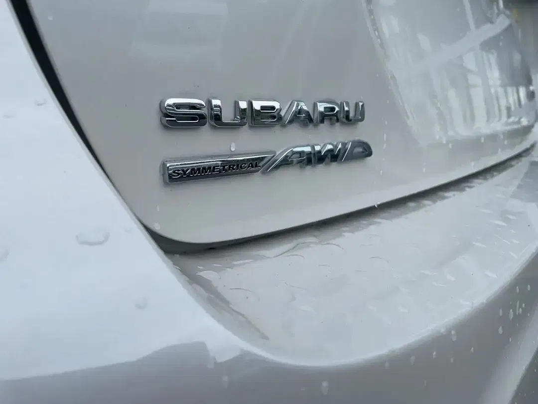 Subaru Crosstrek - Thumbnail 10