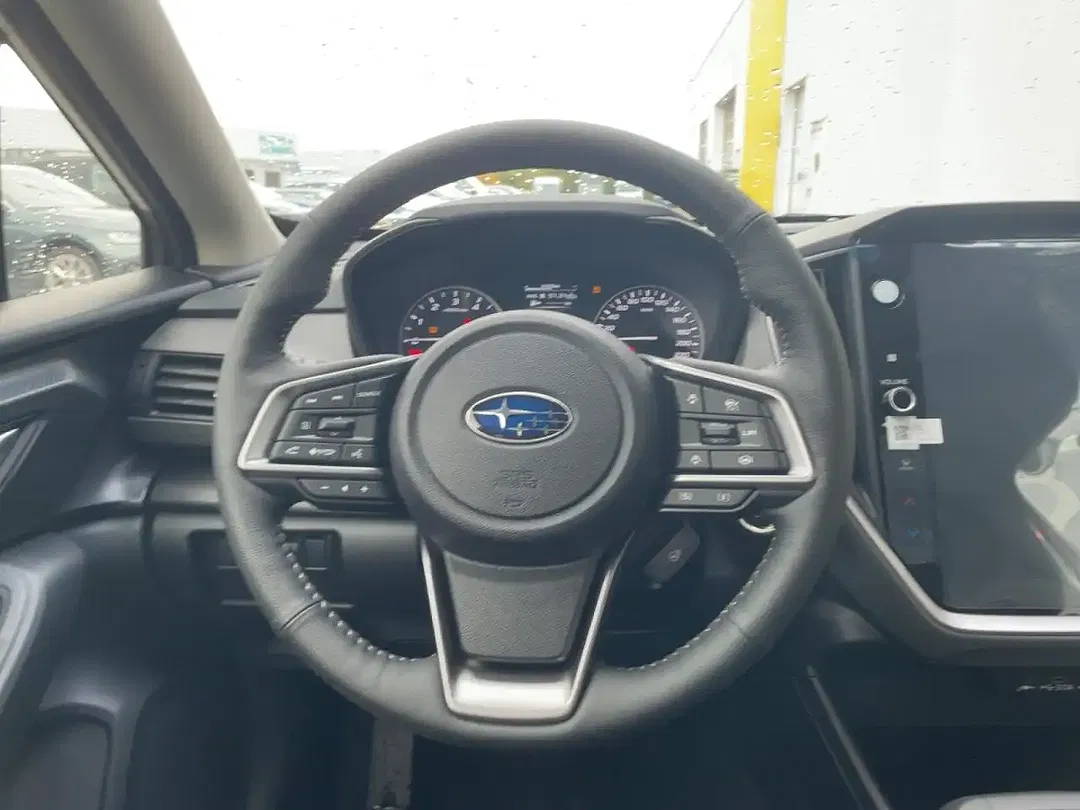 Subaru Crosstrek - Thumbnail 5