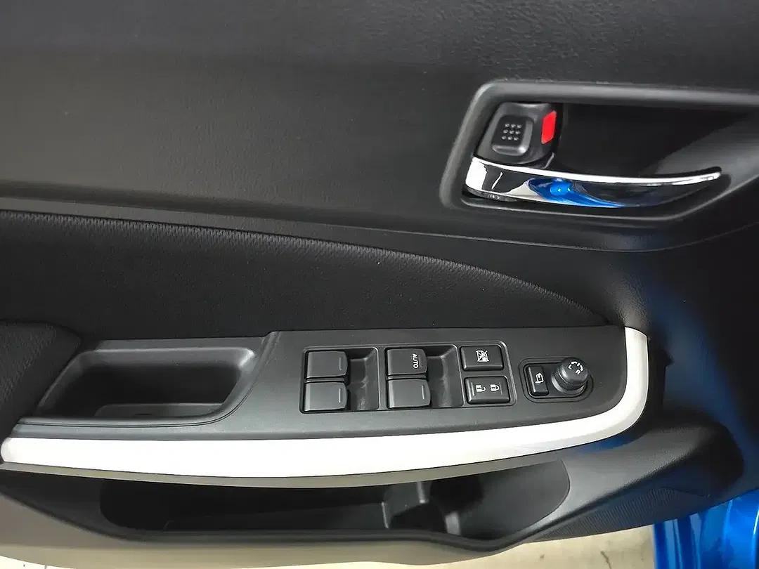 Suzuki Swift - Thumbnail 15