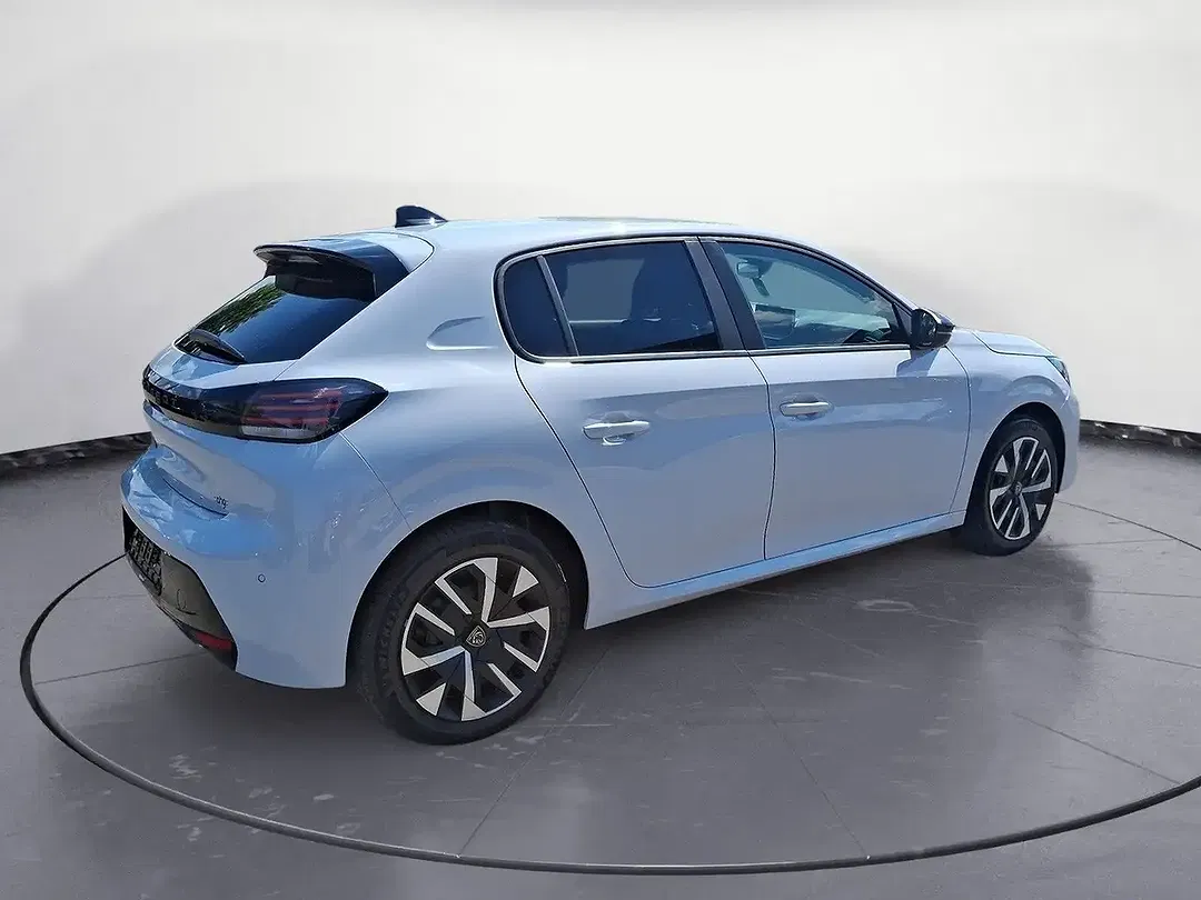 Peugeot 208 - Thumbnail 2