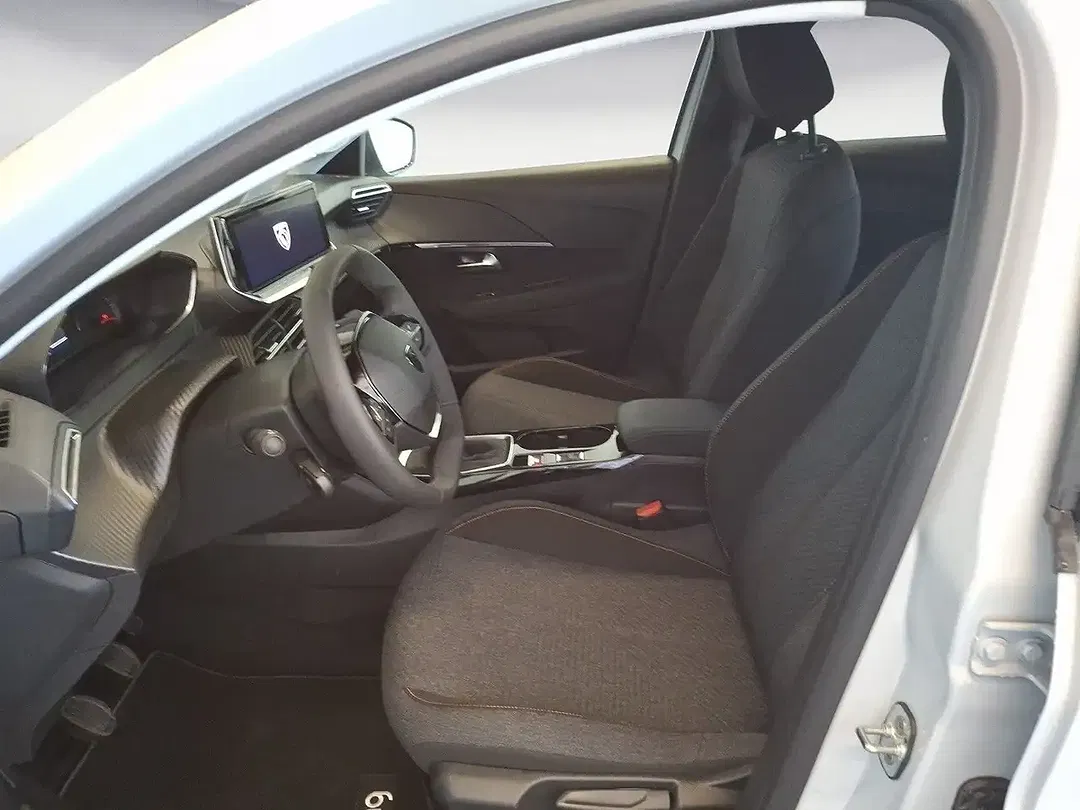 Peugeot 208 - Thumbnail 7