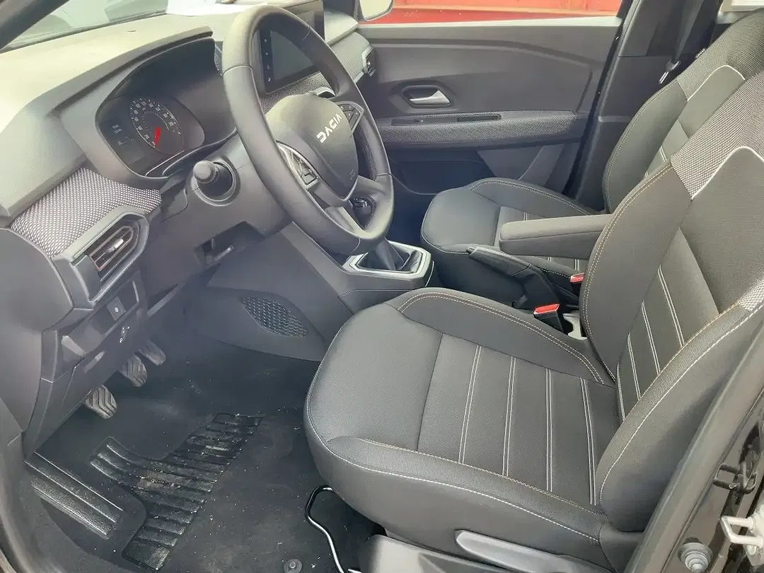 Dacia Sandero - Thumbnail 12