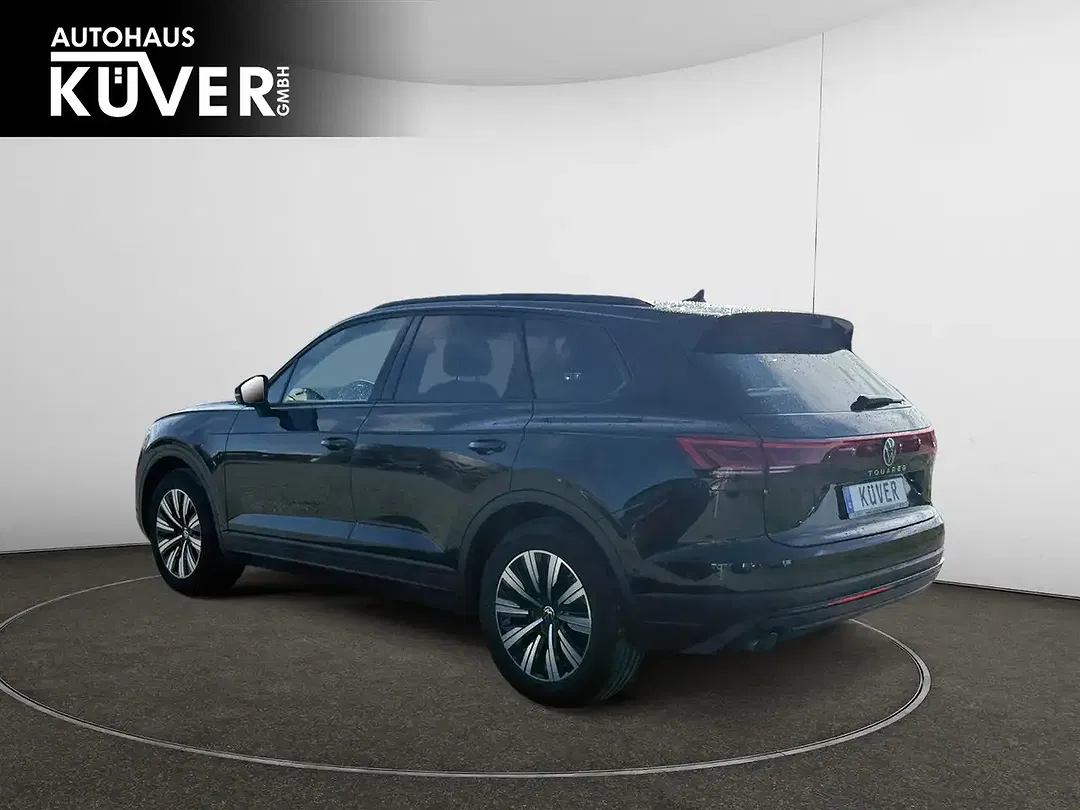 Volkswagen Touareg - Thumbnail 4