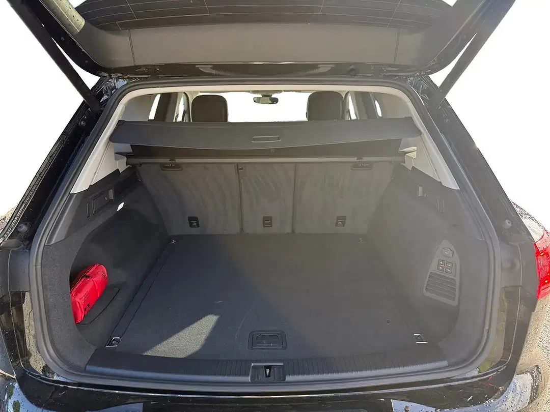 Volkswagen Touareg - Thumbnail 6