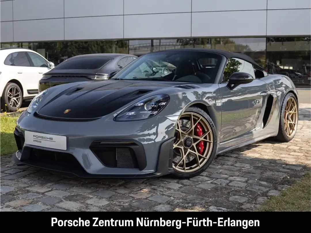 Porsche 718 Spyder RS