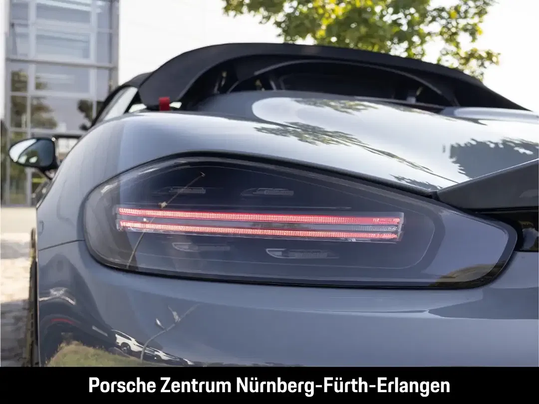 Porsche 718 Spyder - Thumbnail 11
