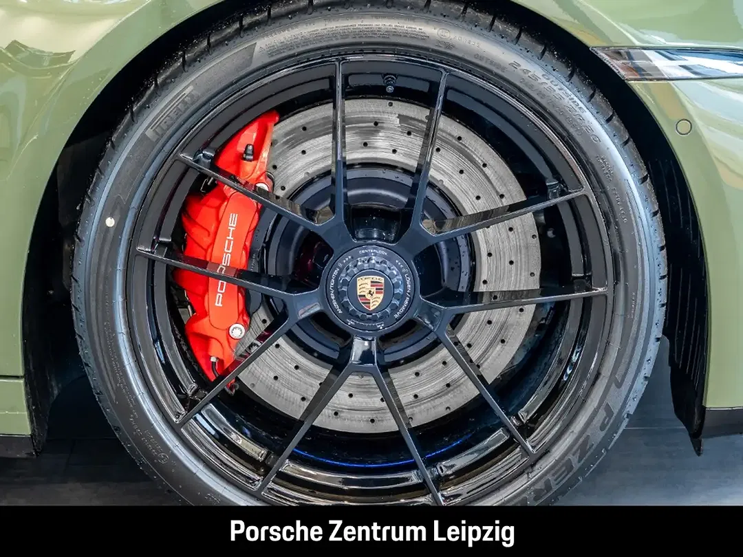 Porsche 992 - Thumbnail 10