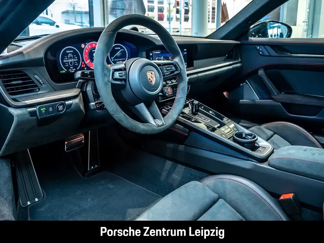 Porsche 992 - Thumbnail 14